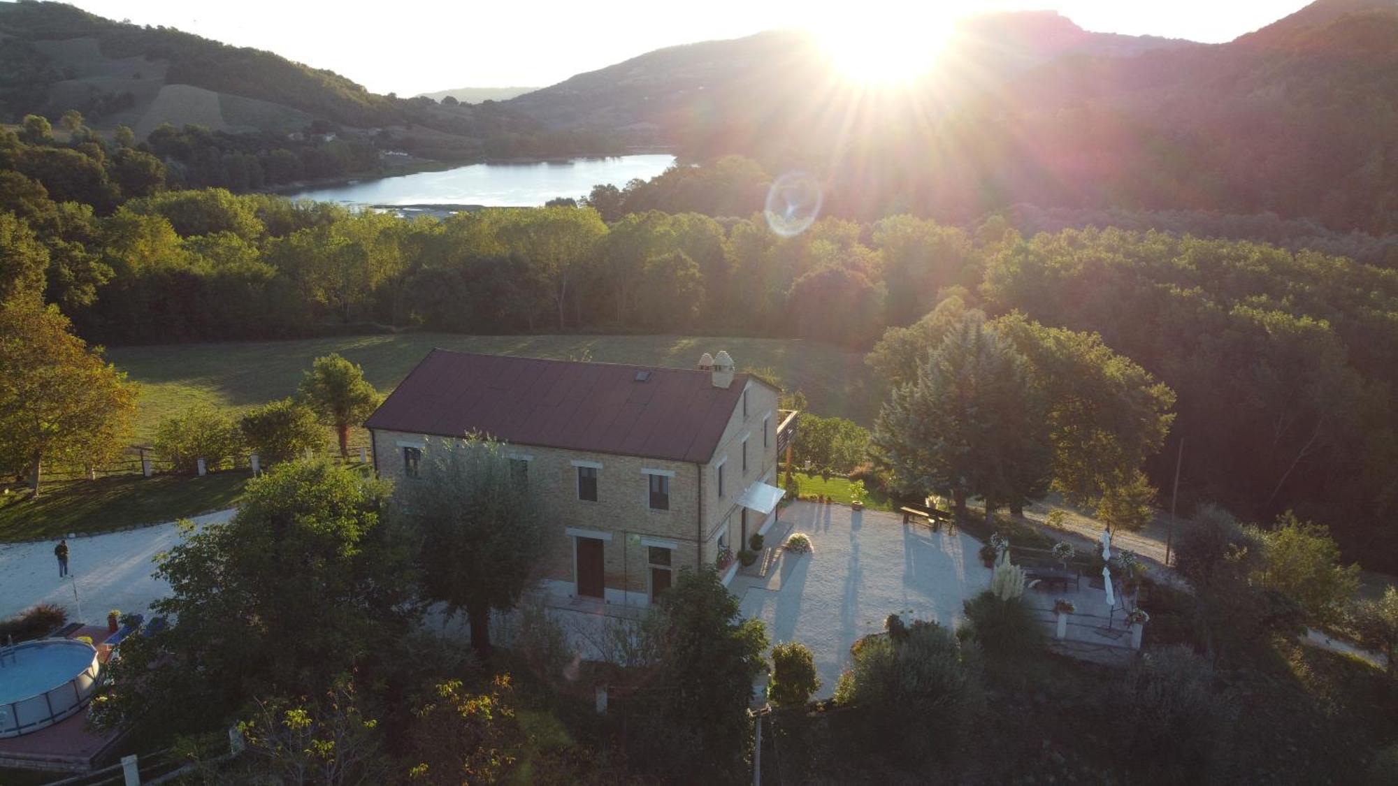 Casa Friano Bed & Breakfast Amandola Eksteriør bilde